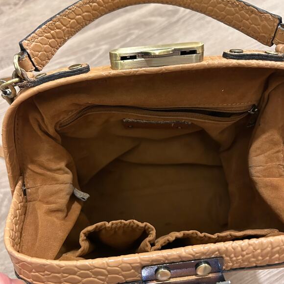 Patricia Nash Nela Croc Embossed Leather Satchel Biscuit Top Handle Crossbody - Picture 11 of 16